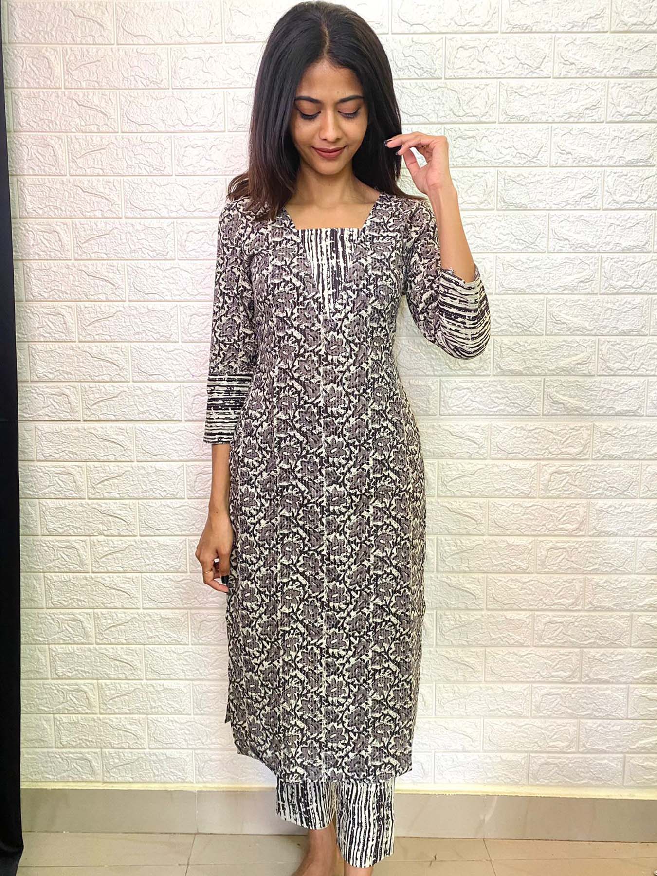 Elegant Kantha Cotton kurti set with 3/4th sleeves Style-kurti with pant