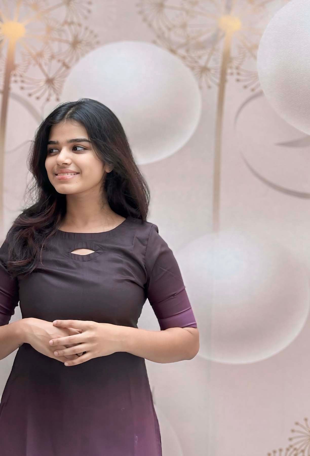 Elegant Ombre Muslin kurti with elbow sleeves