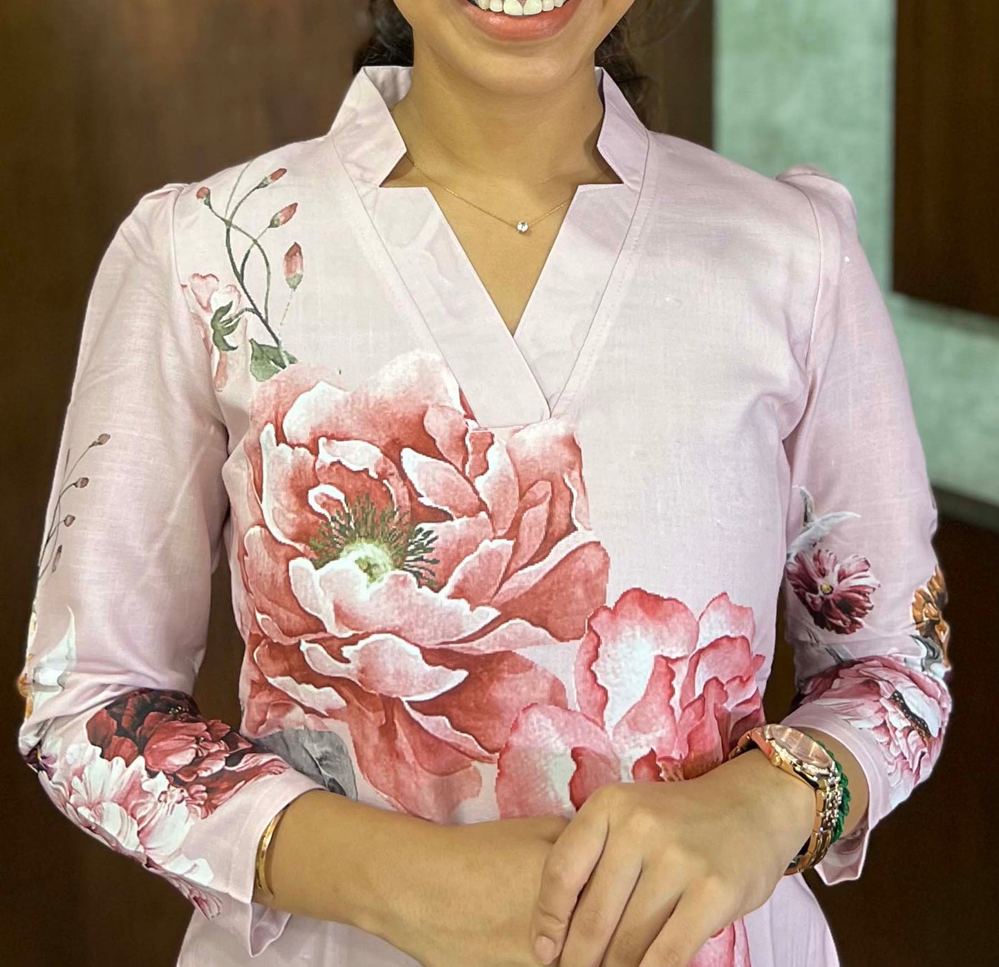 Elegant Linen Cotton kurti with 3/4th puff sleeves