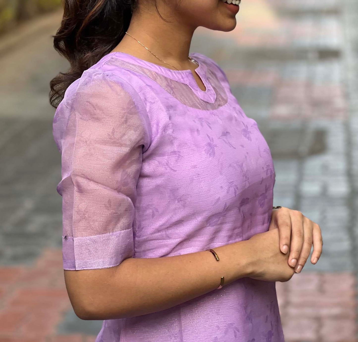 Elegant kurti with elbow sleeves