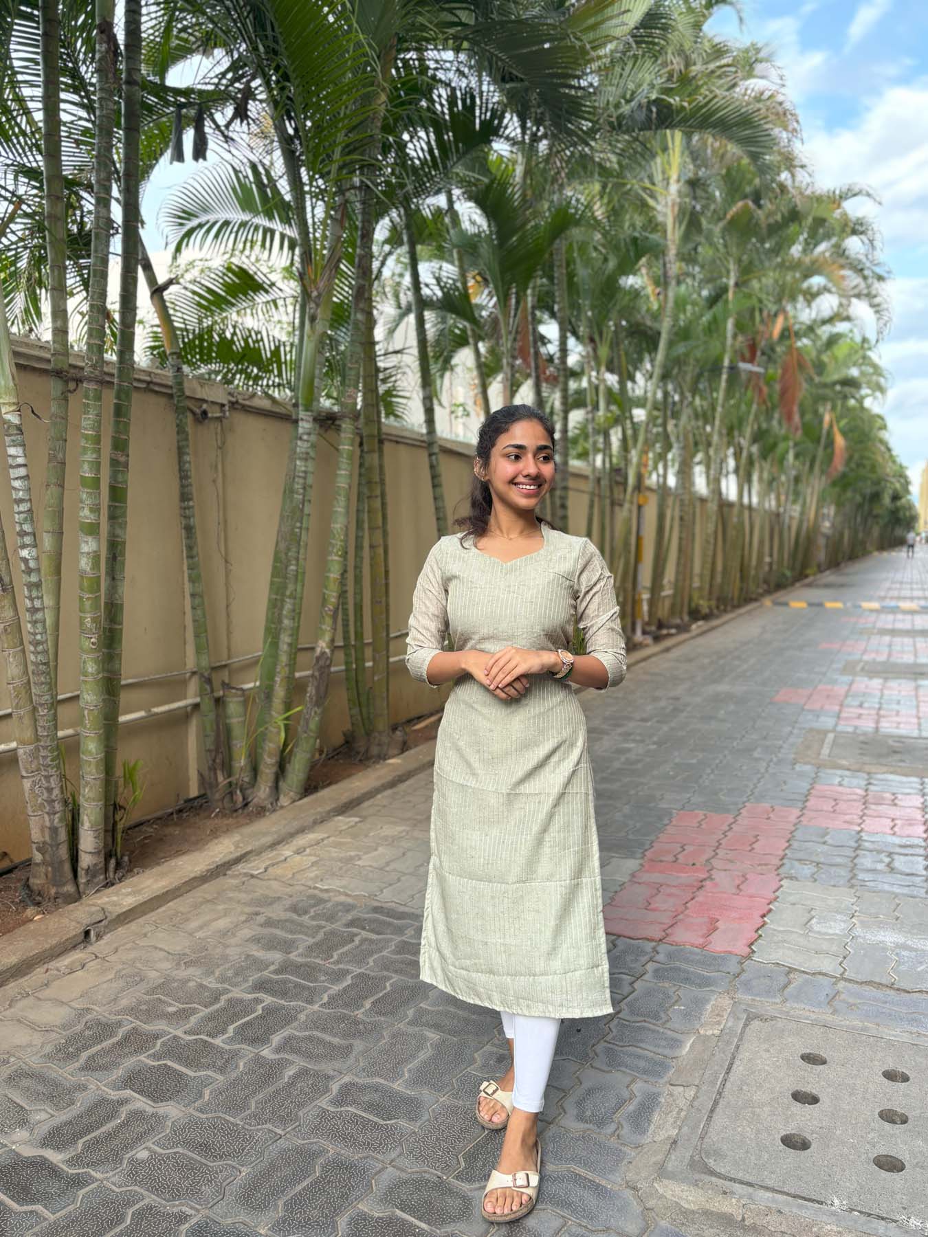 Elegant kurti with 3/4th sleeves