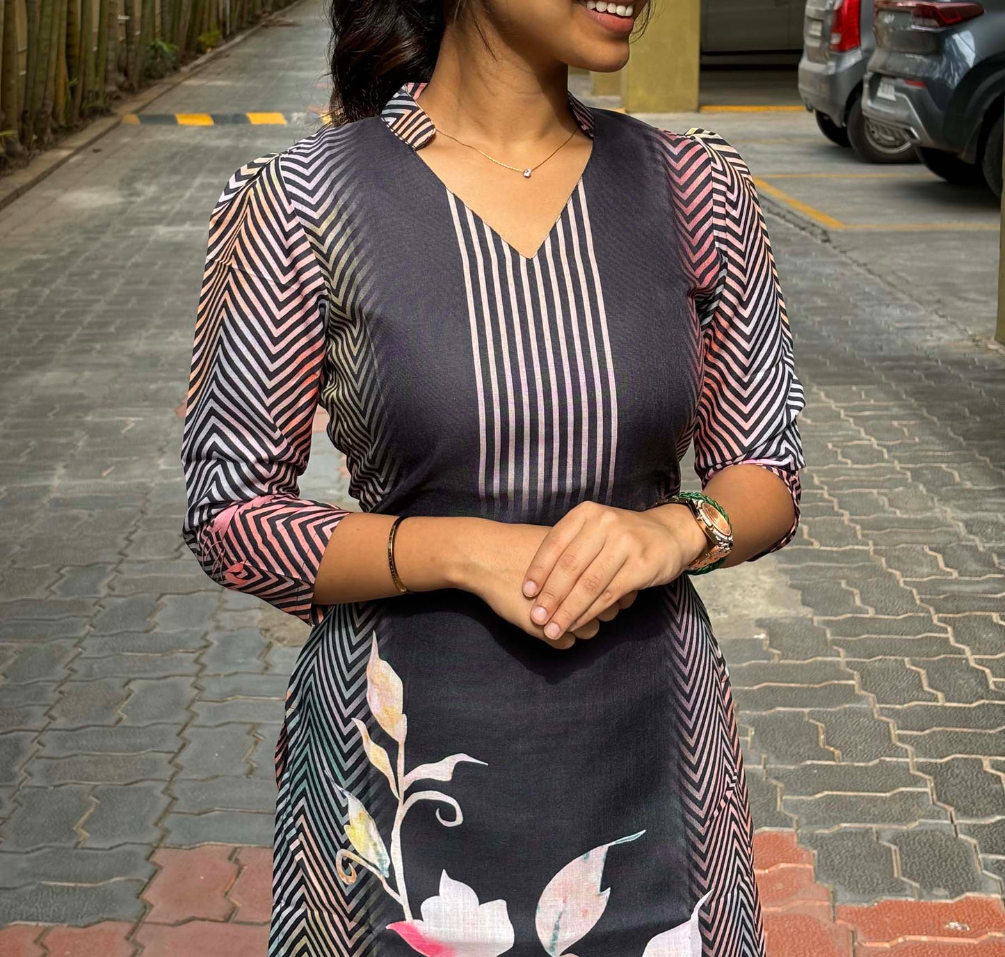 Elegant Linen kurti with 3/4th sleeves