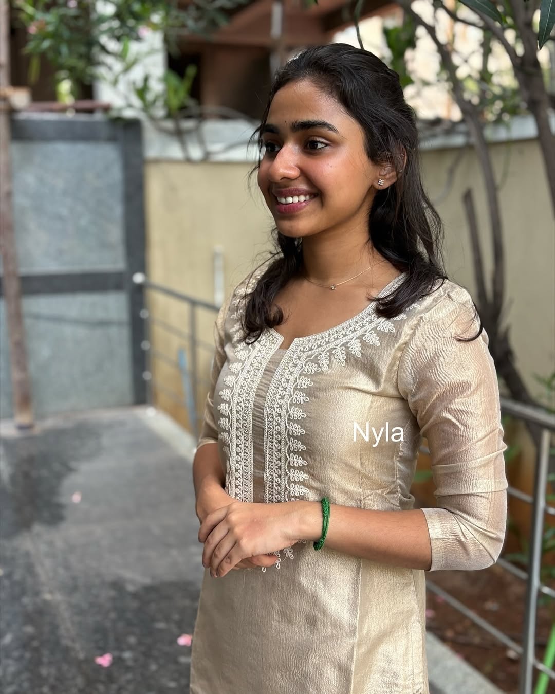 Elegant Tissue crushed kurti with embroidery on neck line with 3/4th sleeves