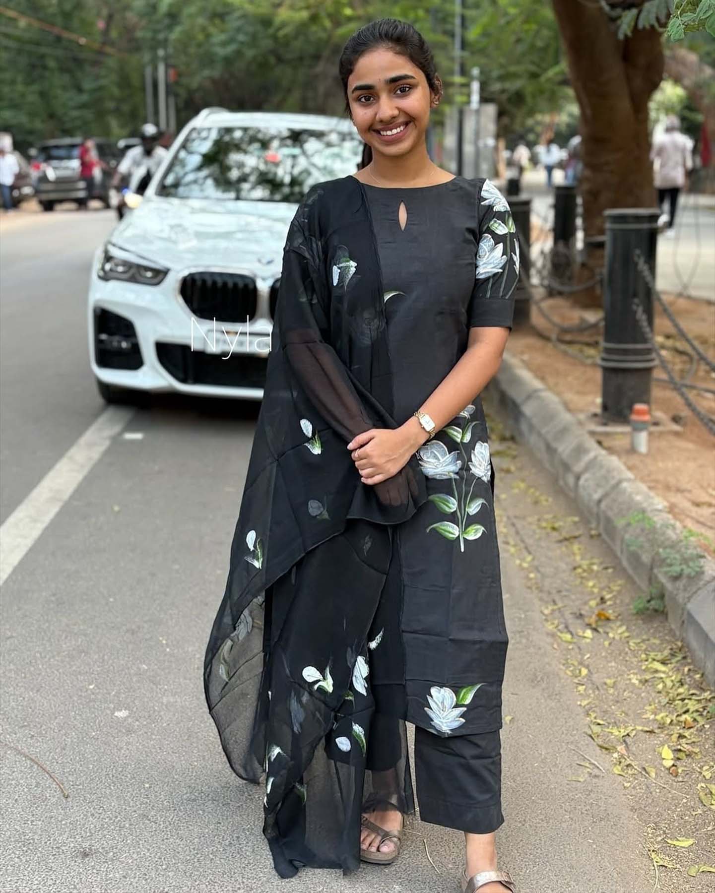 Elegant Cotton hand block print with elbow sleeves