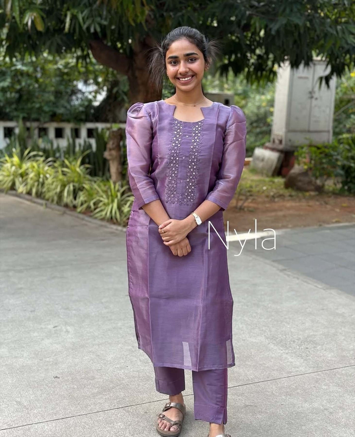 Elegant Tissue kurti with embroidery and 3/4th puff sleeves