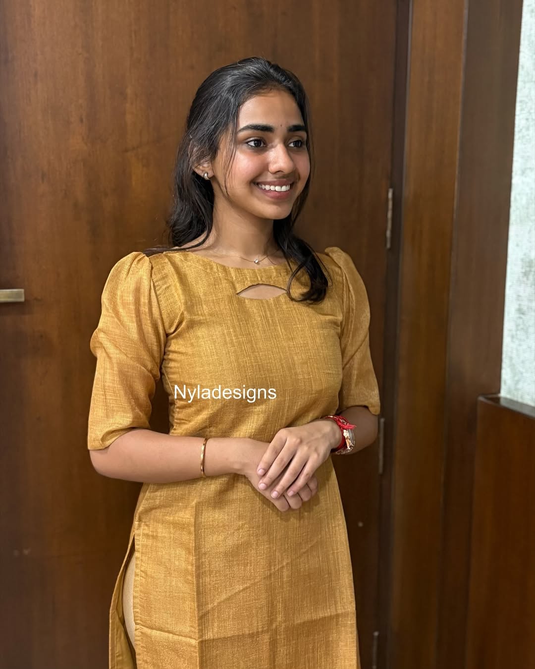 Elegant Chanderi kurti with elbow puff sleeves