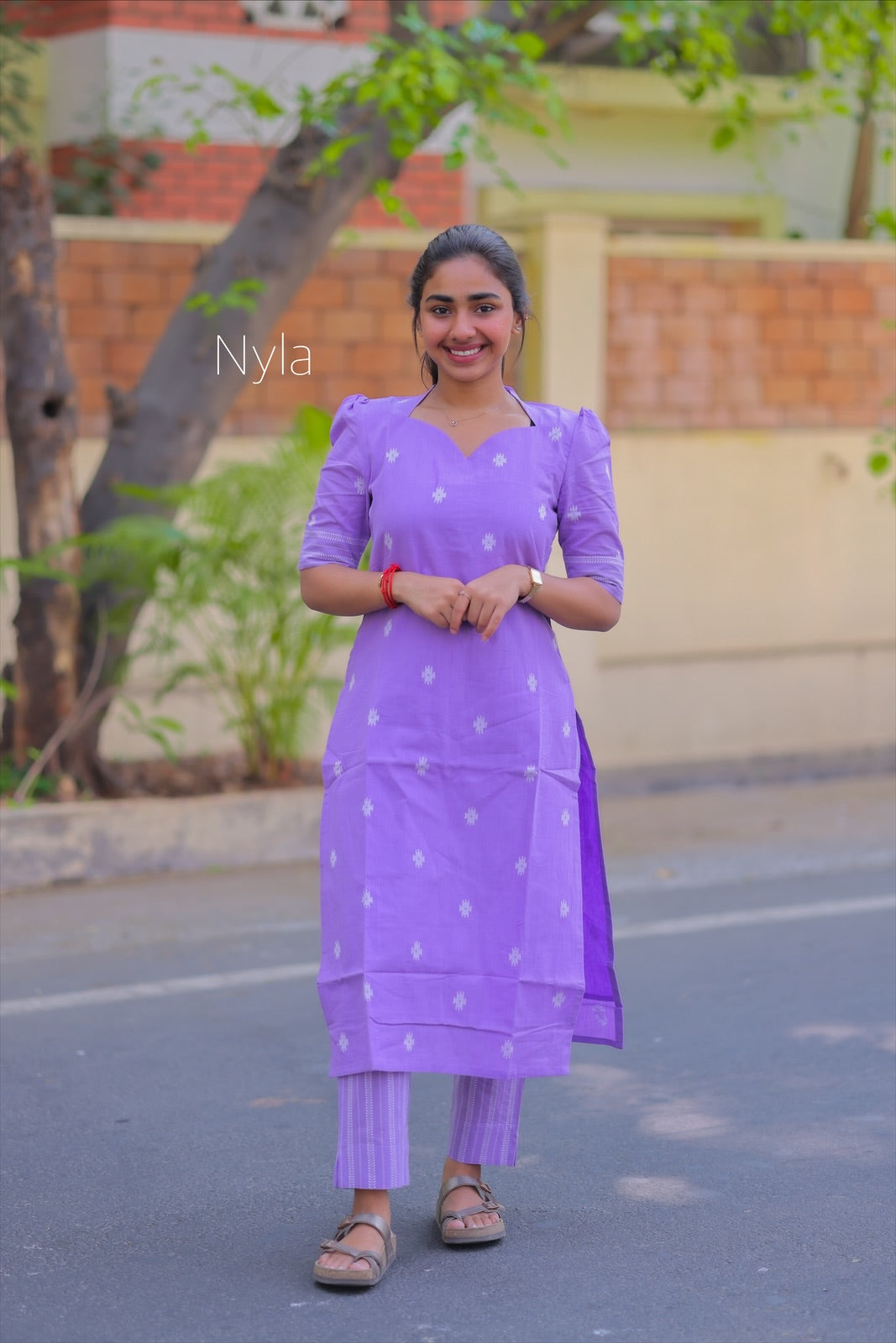NY 401 Elegant pure handloom cotton set with elbow puff sleeves