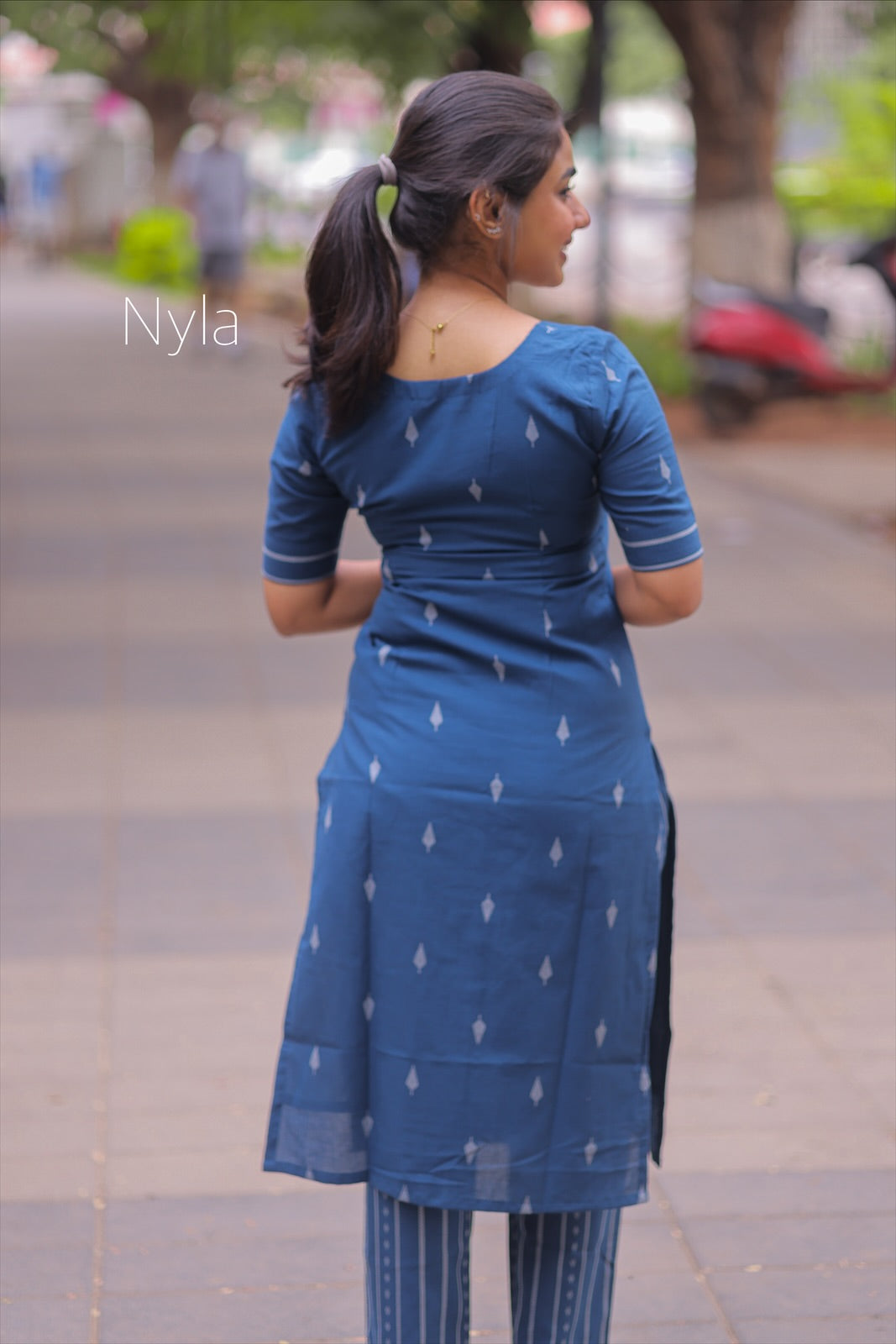 NY 406 Elegant pure handloom cotton set with elbow sleeves