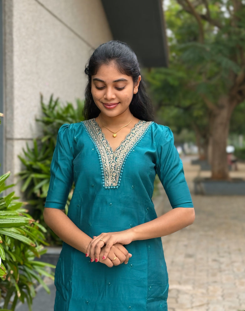 NY 526 Elegant Dola silk set with dola silk duppatta with elbow puff sleeves