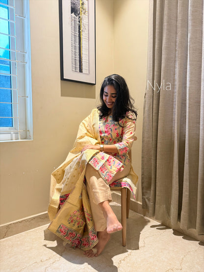 Ny 435 Elegant Cotton Banaras Kurti with 3/4th sleeves and scallop detailings