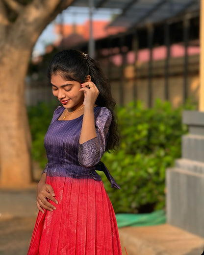 NY 523

Elegant Dola silk maxi with 3/4th puff sleeves