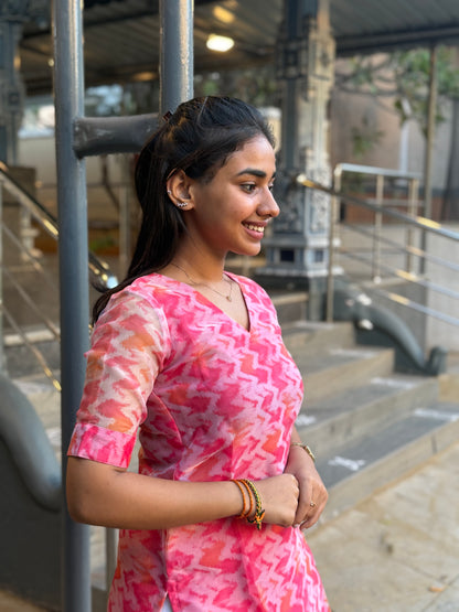 Elegant organza murti with elbow sleeves
