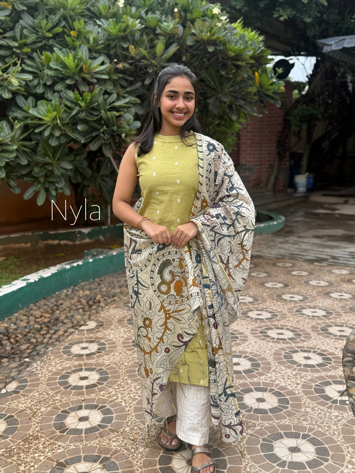 NY 460 Elegant Rawsilk Kurt set with kalamkari duppatta and kantha pant (sleeves can be attached)