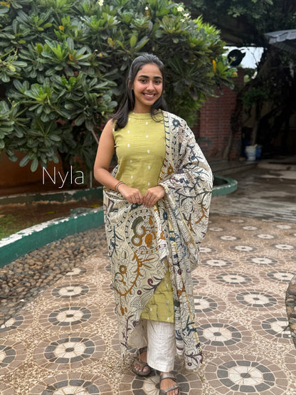 NY 460 Elegant Rawsilk Kurt set with kalamkari duppatta and kantha pant (sleeves can be attached)