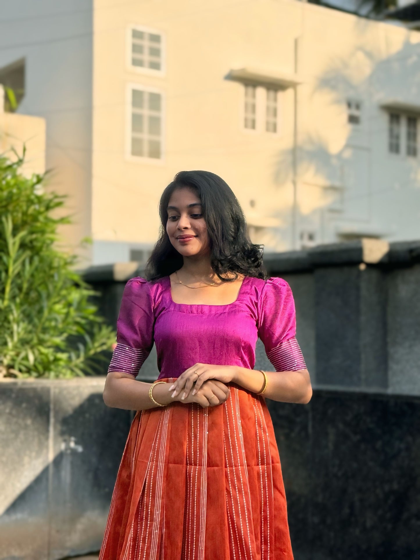 NY 509 Elegant Dola silk skirt material with elbow puff sleeves