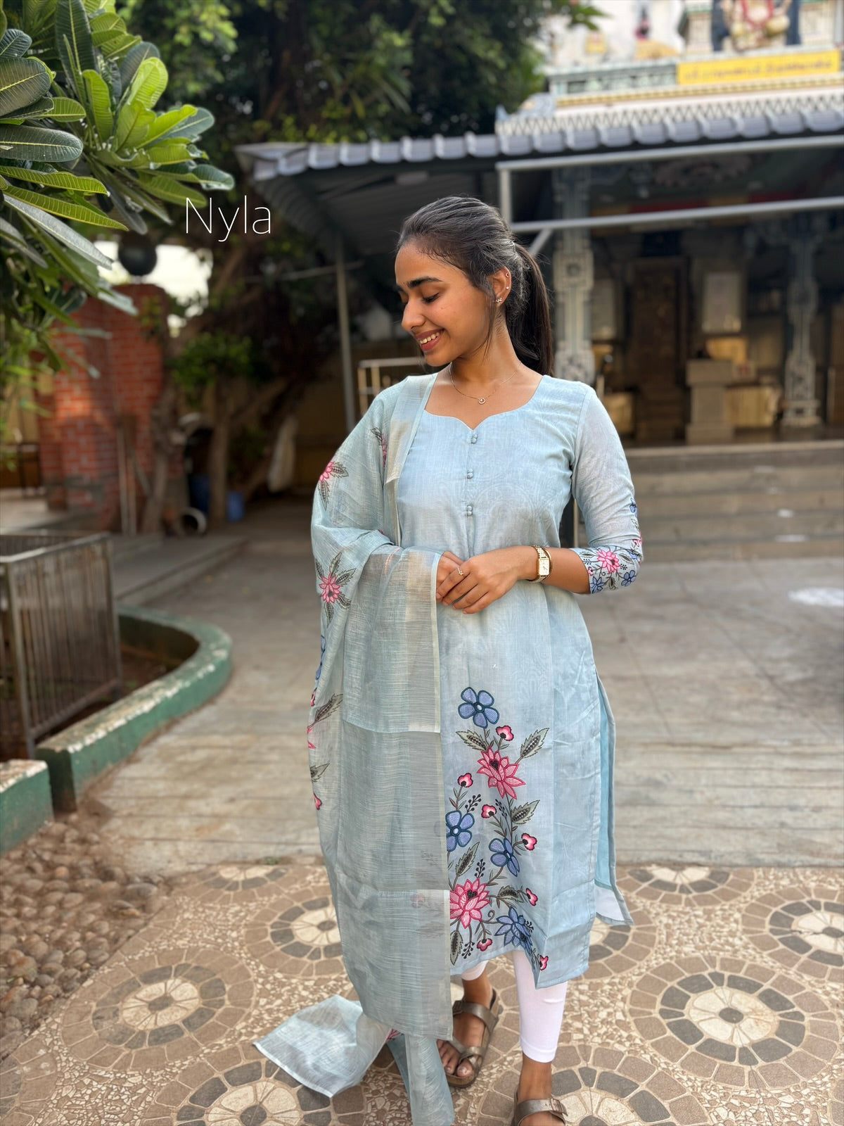 NY 431 Elegant Linen Cotton Kurti with 3/4th sleeves and neck detailings with potli buttons