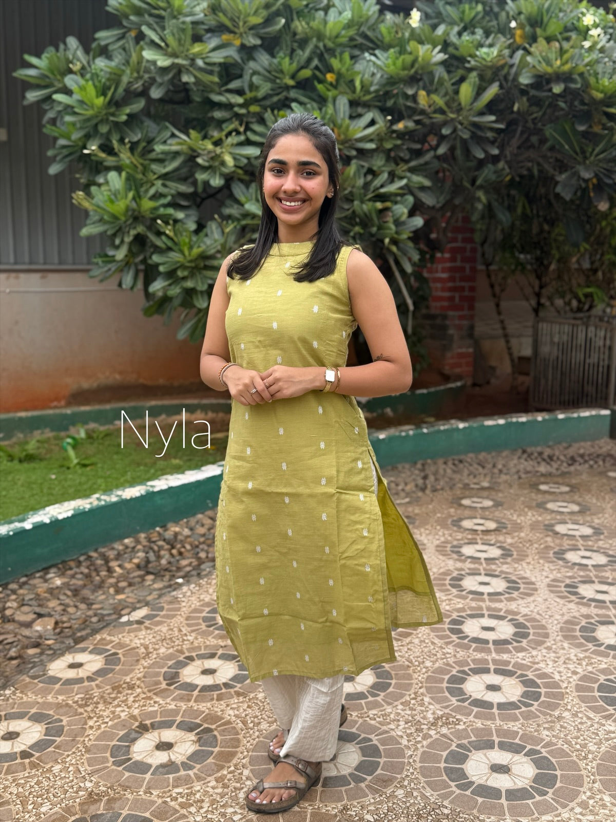 NY 460 Elegant Rawsilk Kurt set with kalamkari duppatta and kantha pant (sleeves can be attached)