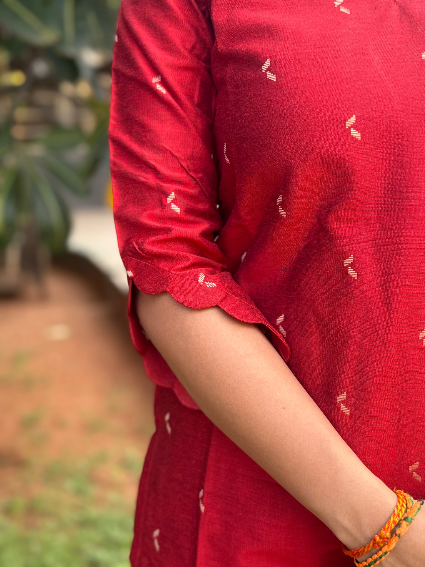 NY 483 Elegant  RawSilk  kurti with 3/4th sleeves and scallop detailings with kantha duppatta