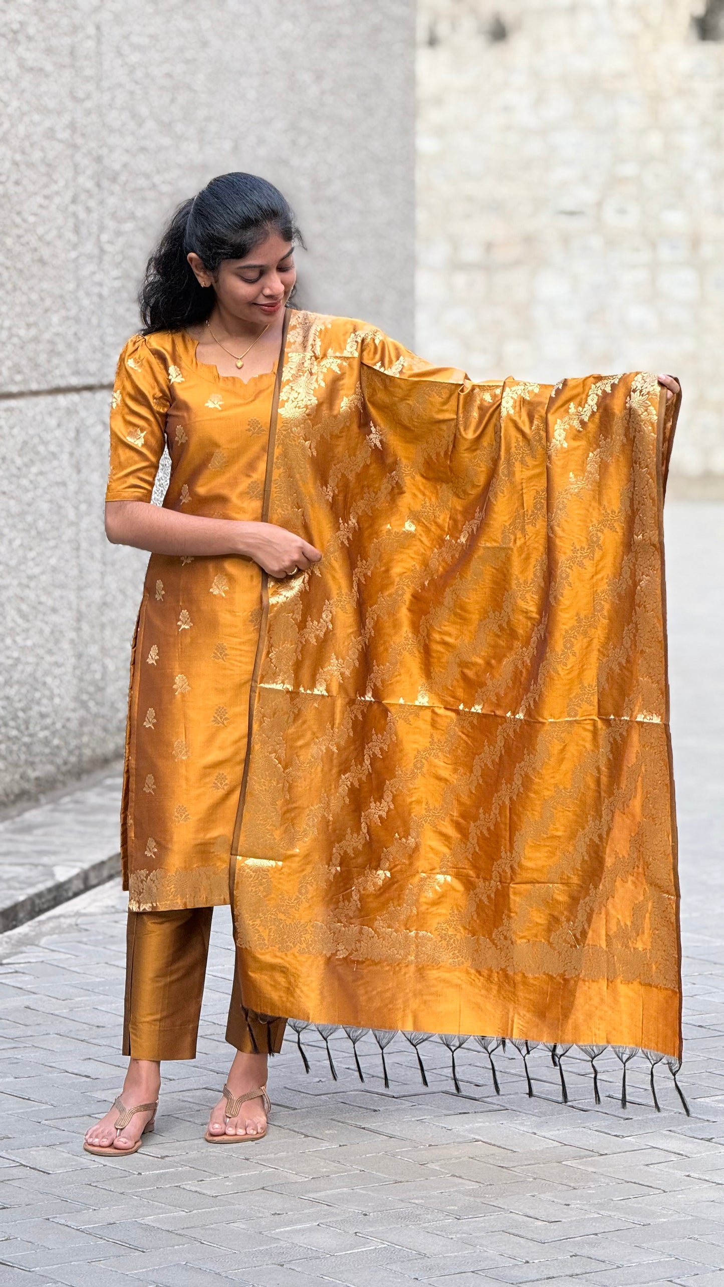 NY 537 Elegant Silk kurti with silk duppatta and elbow puff sleeves