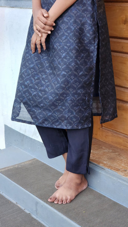 NY 506 Elegant Dupion Ajrakh kurti set with 3/4th sleeves