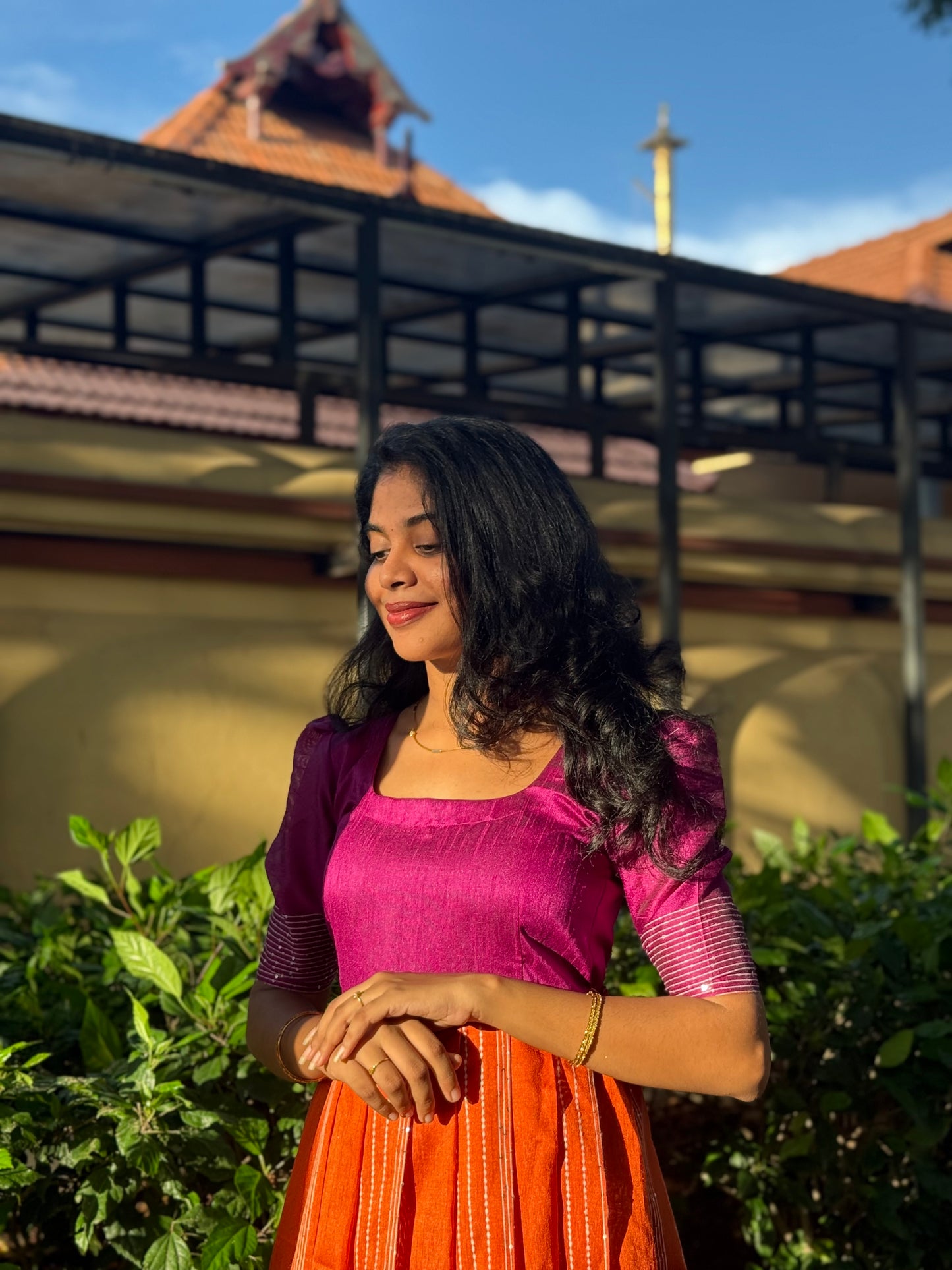 NY 509 Elegant Dola silk skirt material with elbow puff sleeves