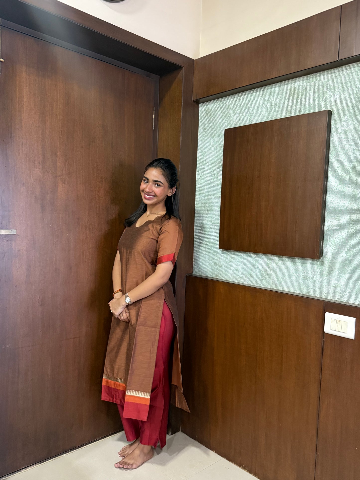 Elegant Pure Maheshwari silk kurti set with elbow sleeves