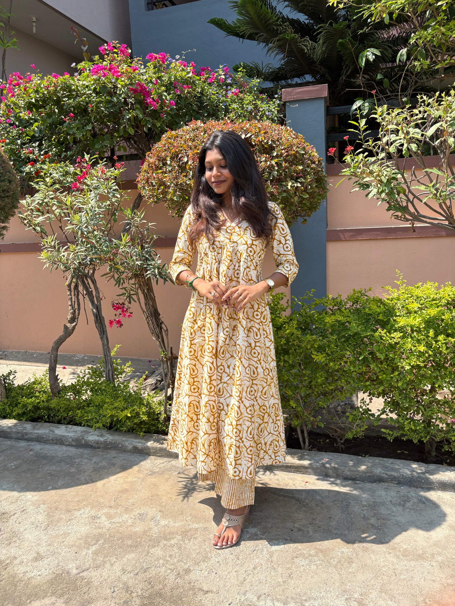 NY 541 Elegant Cotton Alia cut kurti with parallel pant and 3/4th sleeves
