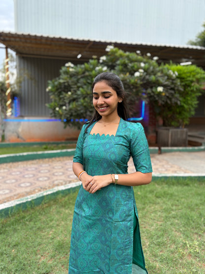 NY 473 Elegant Tussar silk Kurti with scallop neck detailings with elbow puff sleeves and pochampally duppatta