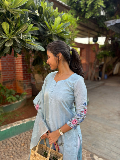 NY 431 Elegant Linen Cotton Kurti with 3/4th sleeves and neck detailings with potli buttons