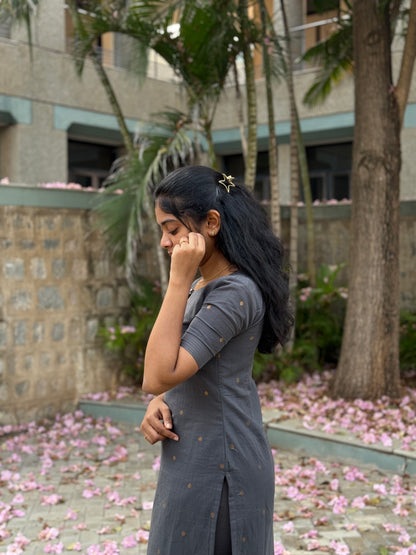 NY 518 Elegant Rawsilk with pure georgette kalamkari duppatta with elbow sleeves