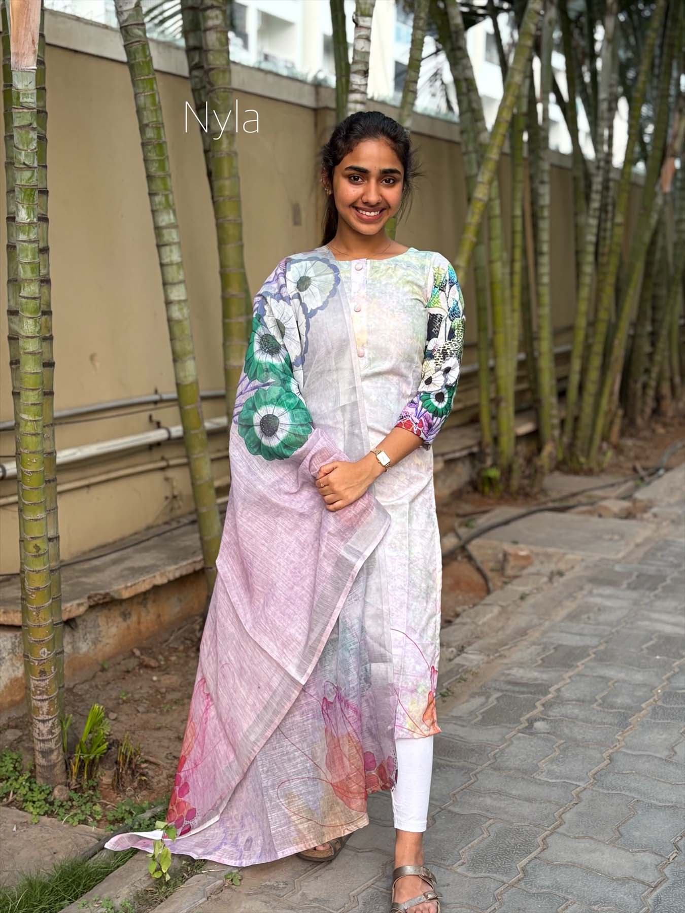 Elegant Linen kurti with 3/4th sleeves