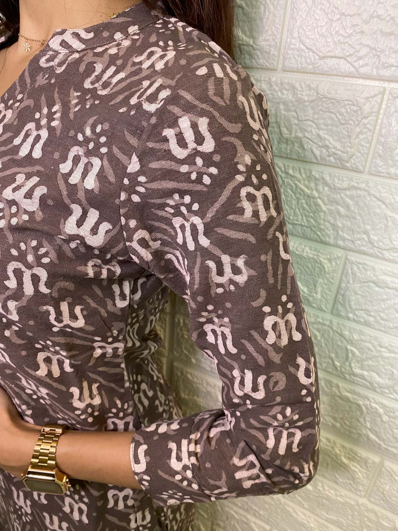 Elegant Linen  handblock cotton with 3/4th sleeves