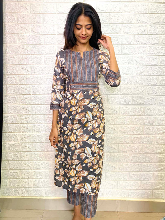 Elegant Pure Cotton kurti set with 3/4th sleeves