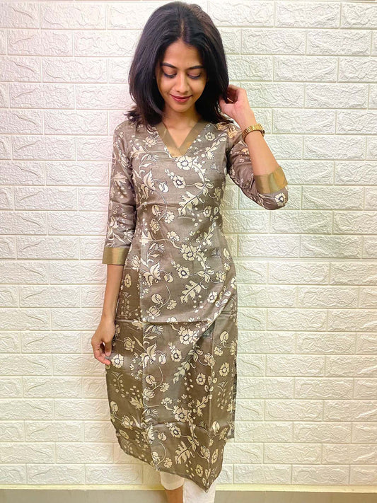 Elegant Kollam silk kurti with 3/4th sleeves