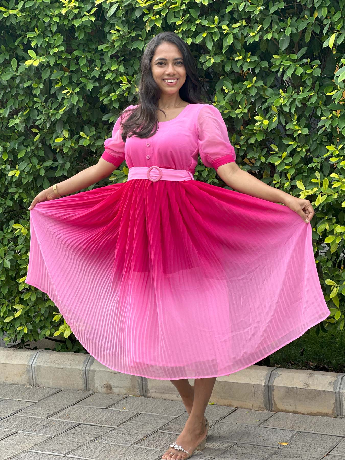 Elegant Georgette ombre maxi with short puff sleeves (lining attached)
