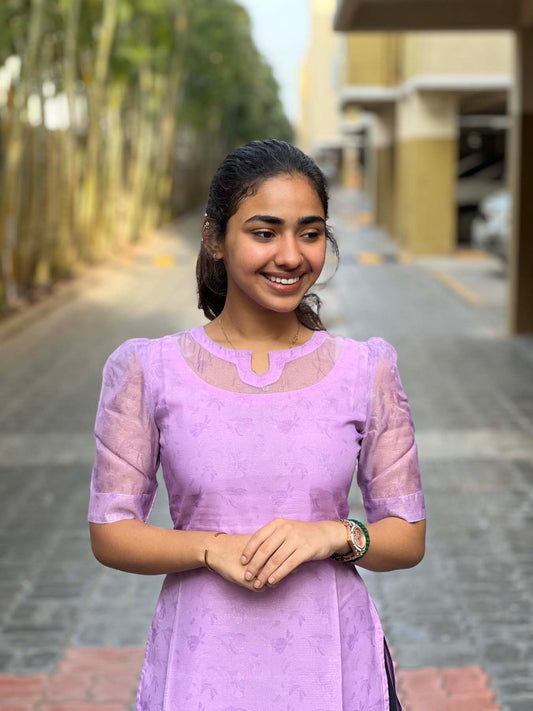 Elegant kurti with elbow sleeves