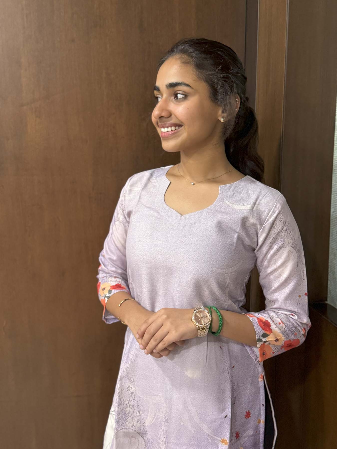 Elegant Linen kurti with 3/4th sleeves