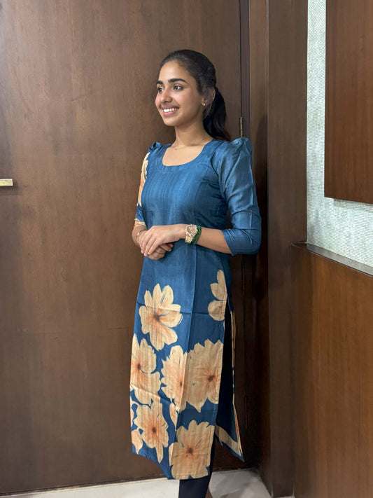 Elegant Kollam silk with 3/4th puff sleeves