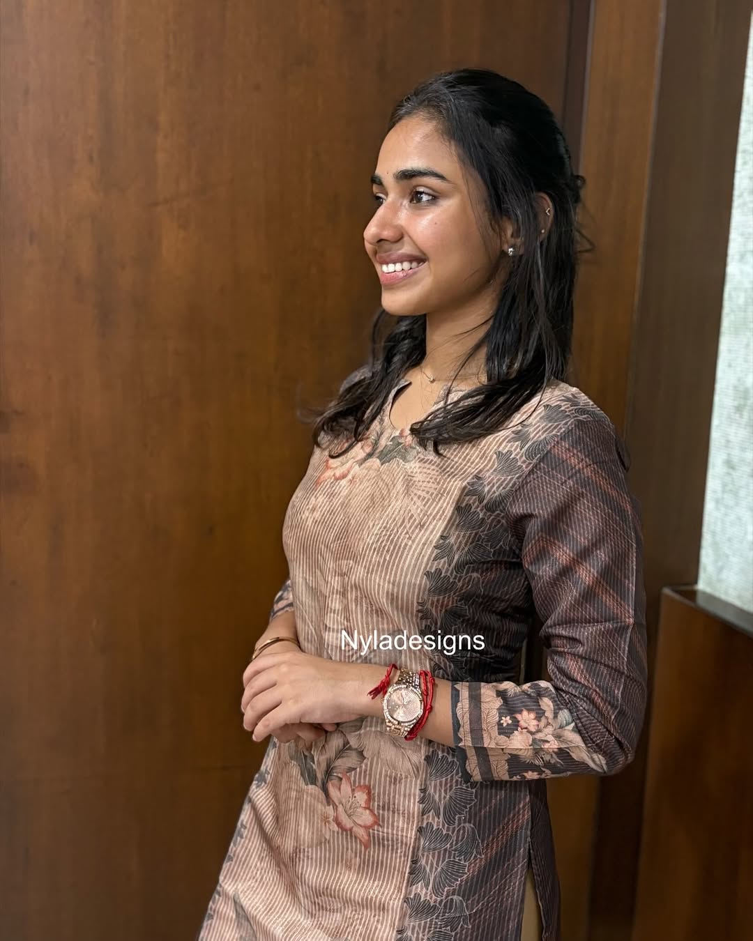 Elegant Muslin shimmer kurti with 3/4th sleeves