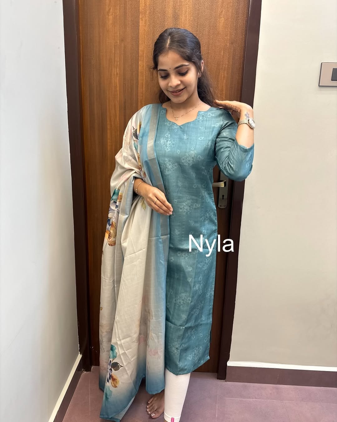 Elegant Chanderi silk with 3/4th sleeves