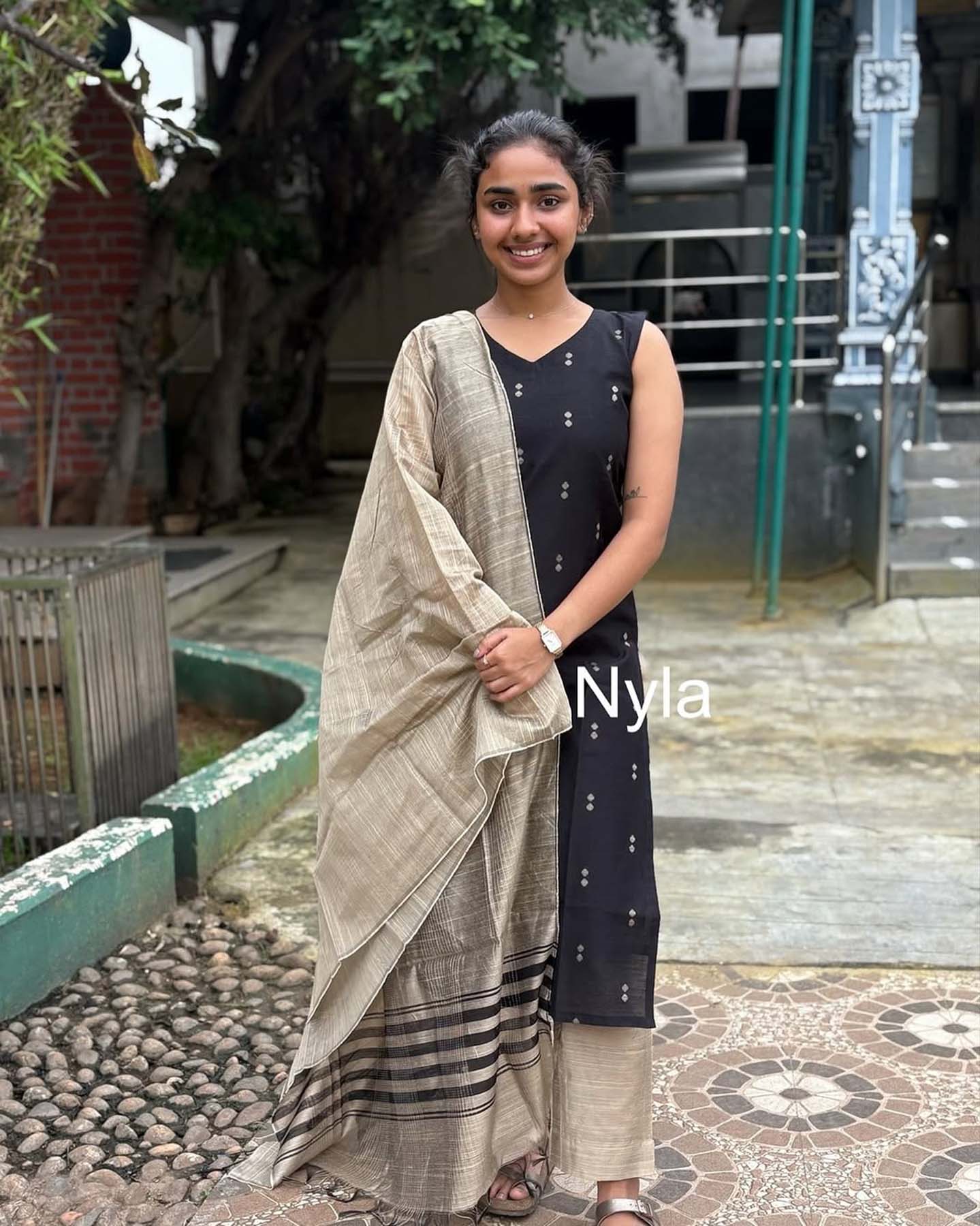 Elegant Premium RawSilk  kurti with kantha duppatta (Sleeves can be customised)