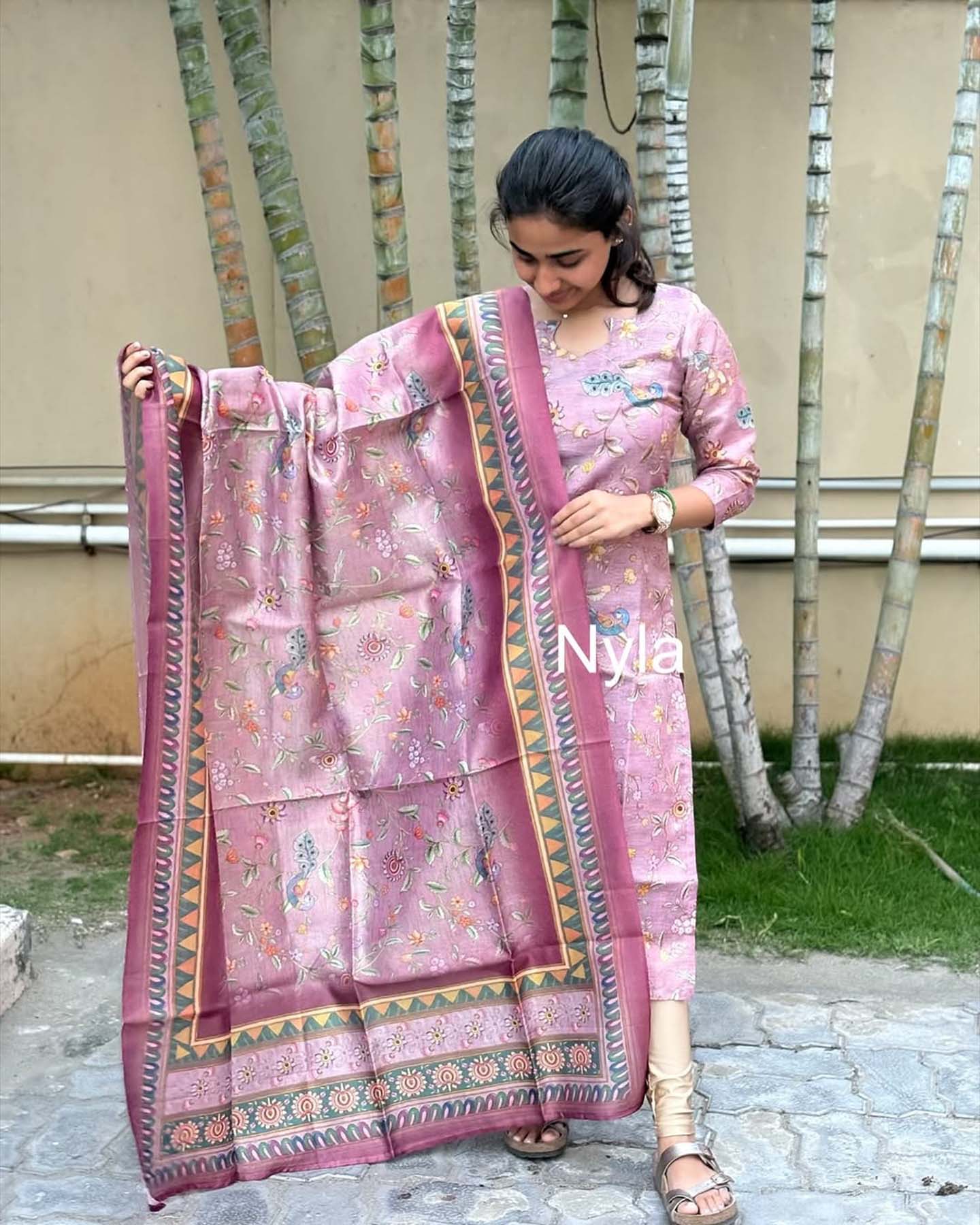Elegant Chanderi silk with 3/4th sleeves