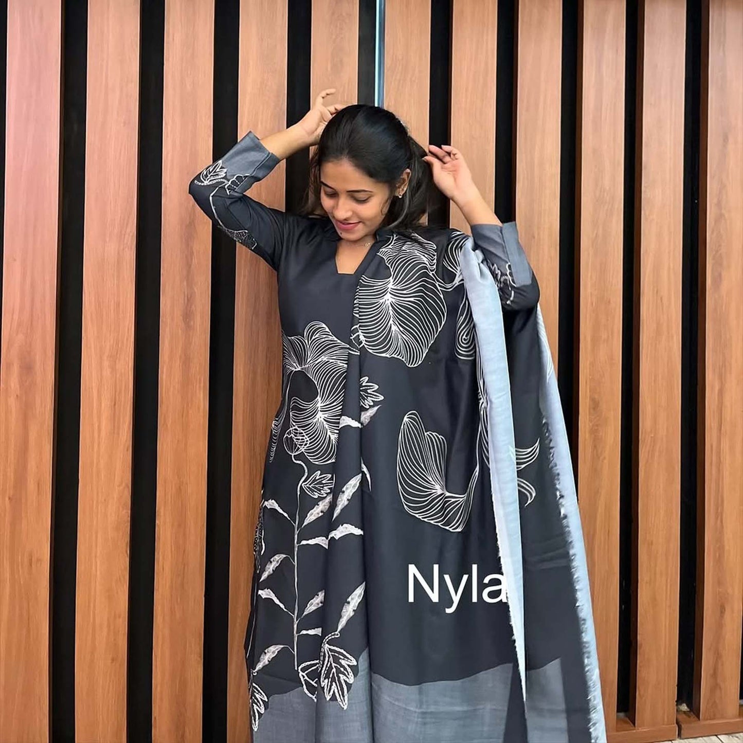 Elegant Muslin kurti with duppatta and 3/4th sleeves (Cotton lining attached)