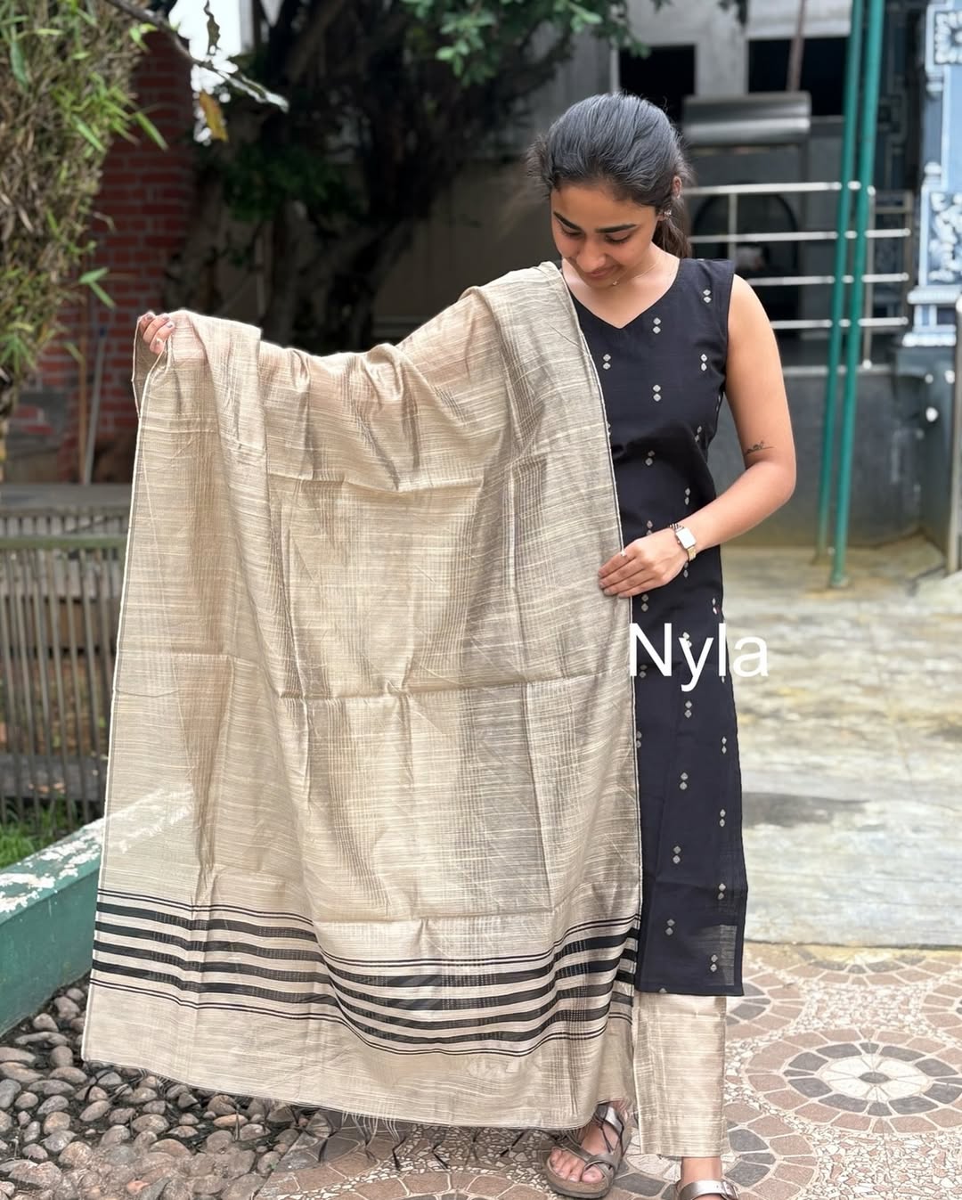 Elegant Premium RawSilk  kurti with kantha duppatta (Sleeves can be customised)