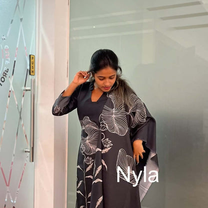 Elegant Muslin kurti with duppatta and 3/4th sleeves (Cotton lining attached)