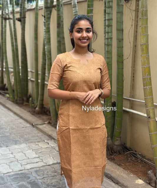 Elegant Chanderi with golden butta and elbow sleeves