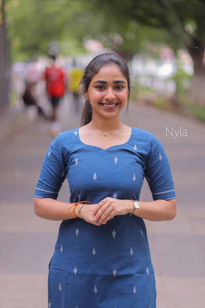 NY 406 Elegant pure handloom cotton set with elbow sleeves